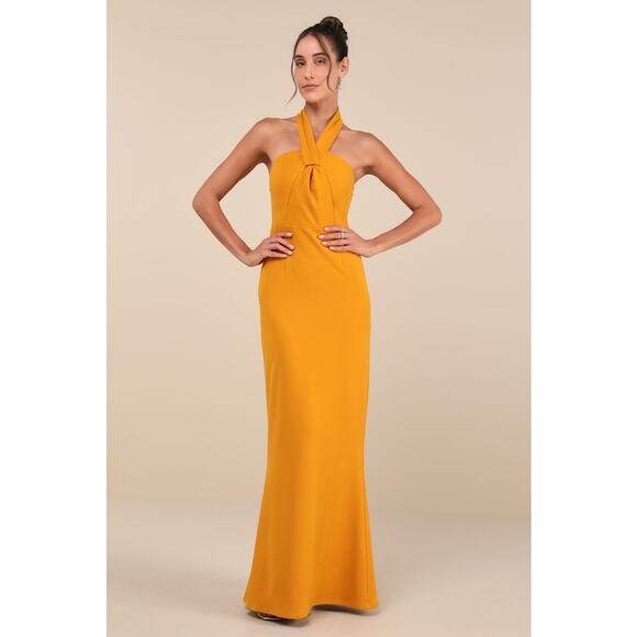 NWT Lulus Mesmerizing Perfection Yellow Halter Neck Backless Maxi Dress Size M - Picture 1 of 8